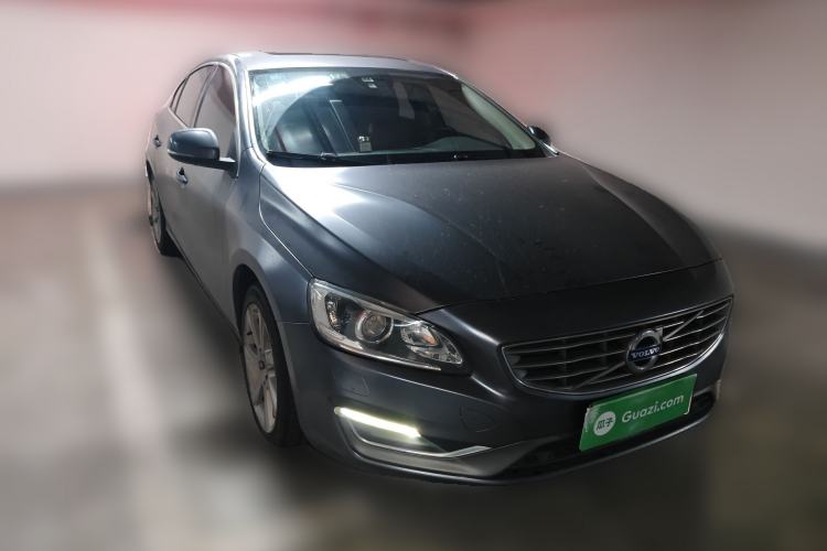 Used Volvo S60 2018 S60L T5 Intelligent Drive Edition Front Right 45 Deg