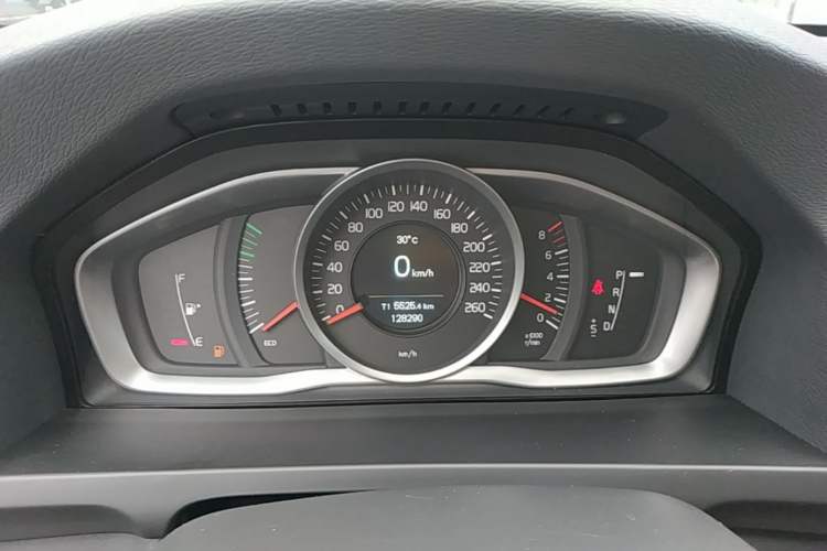 Used Volvo S60 2018 S60L T3 Smart Progress Edition Instrument Cluster