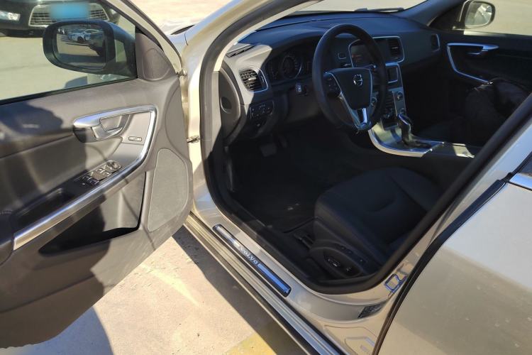 Used Volvo S60 2018 S60L T3 Smart Progress Edition Interior 3