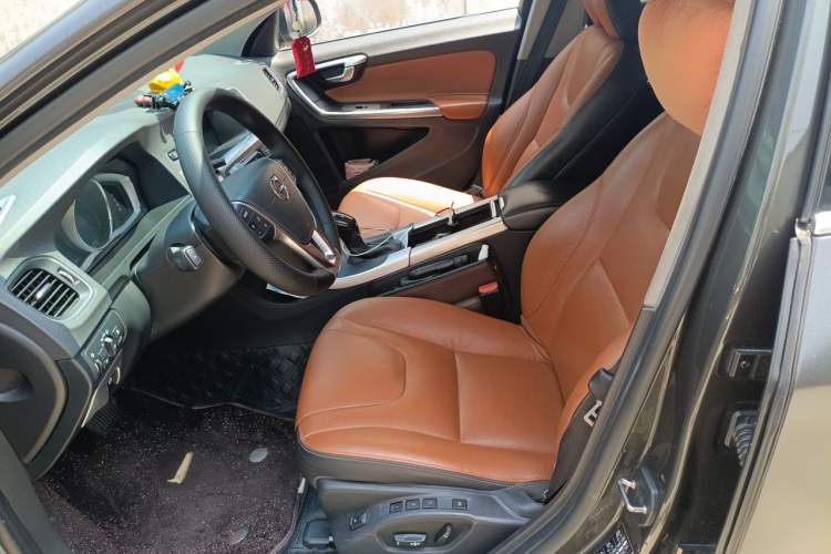 Used Volvo S60 2018 S60L T4 Smart & Ambitious Edition Left Front Seat
