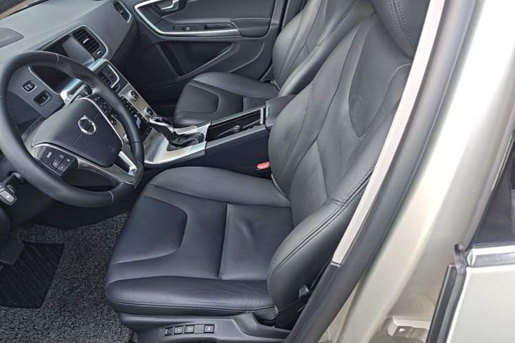 Used Volvo S60 2018 S60L T3 Smart Progress Edition Left Front Seat