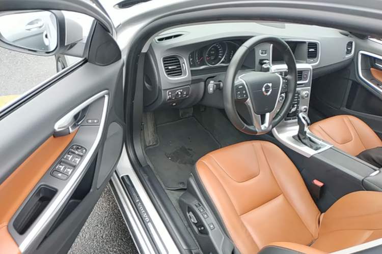 Used Volvo S60 2018 S60L T3 Smart Progress Edition Left Front Seat