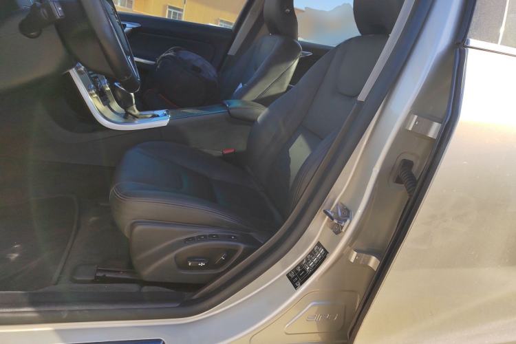 Used Volvo S60 2018 S60L T3 Smart Progress Edition Left Front Seat