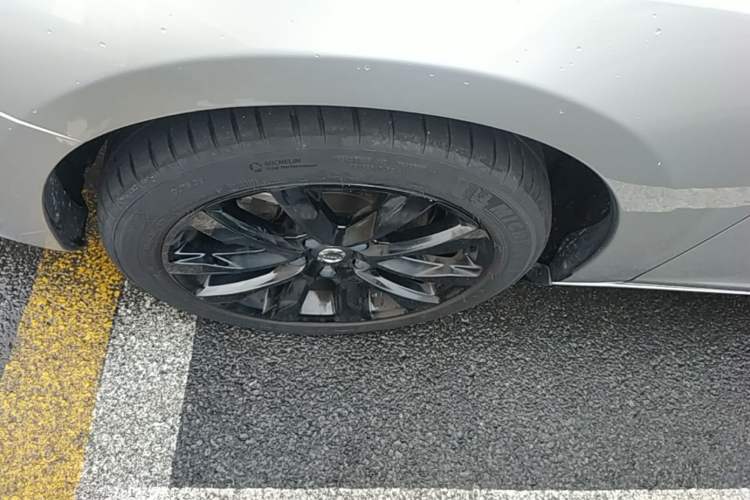 Used Volvo S60 2018 S60L T3 Smart Progress Edition Left Front Wheel Hub