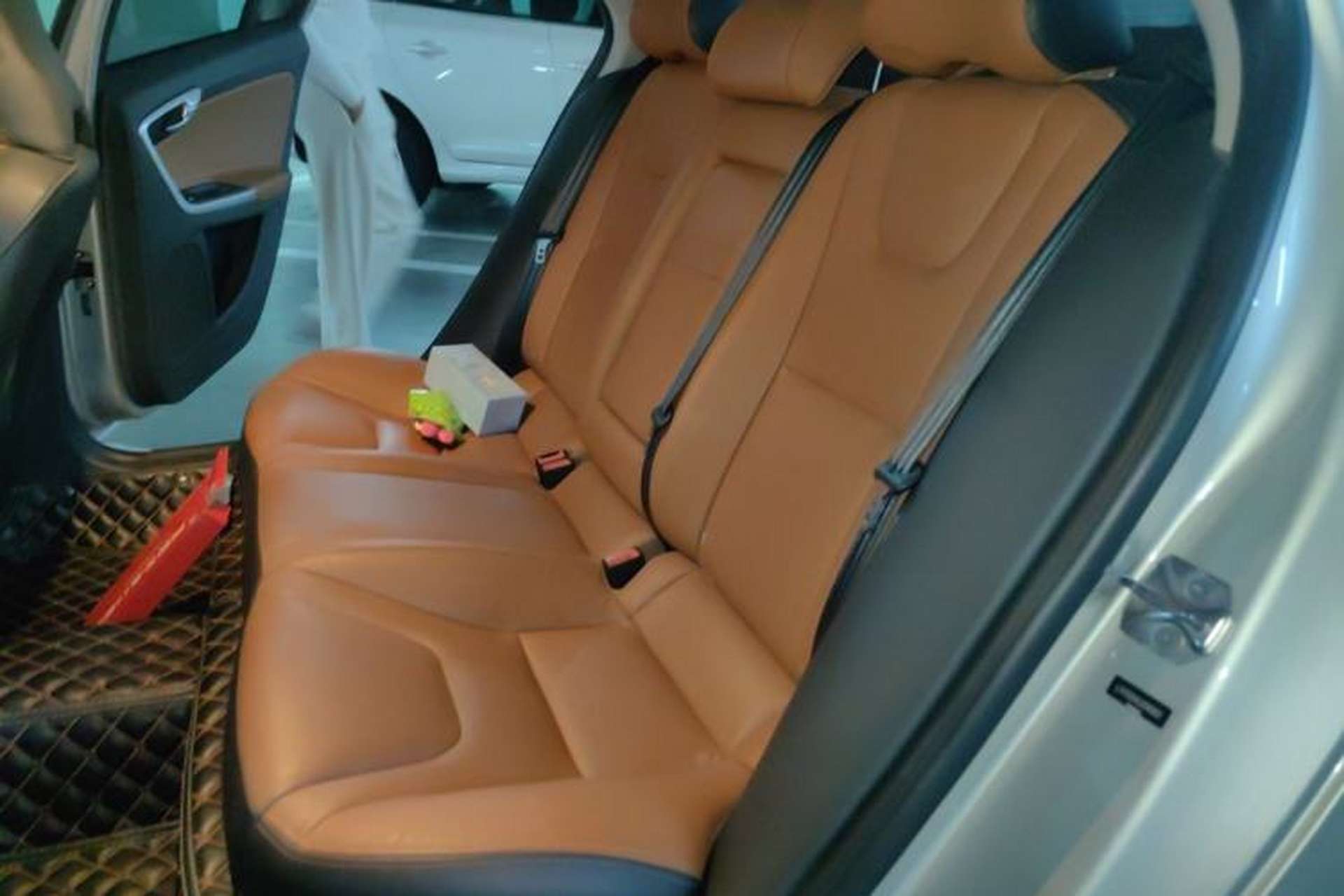 Used Volvo S60 2018 S60L T3 Smart Progress Edition Left Rear Seat