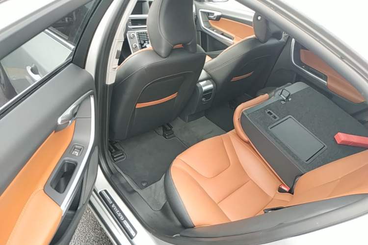 Used Volvo S60 2018 S60L T3 Smart Progress Edition Left Rear Seat