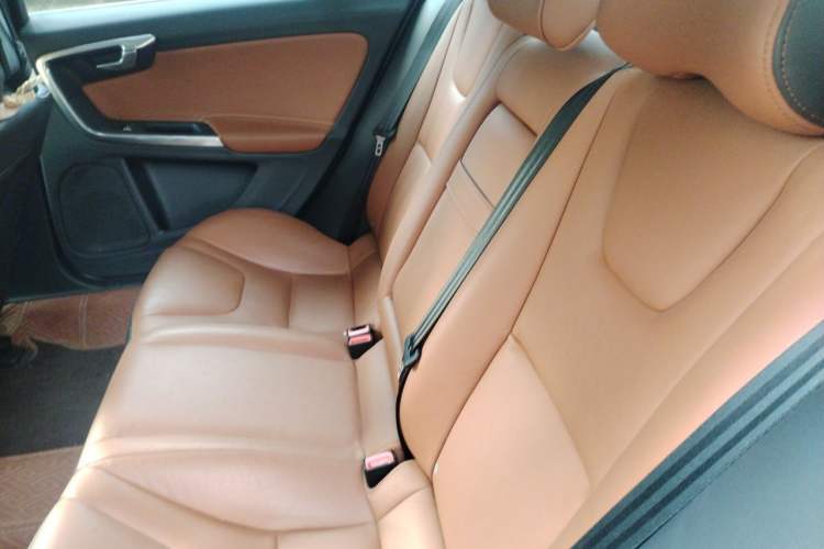 Used Volvo S60 2018 S60L T4 Smart & Ambitious Edition Left Rear Seat