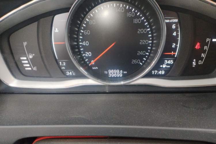 Used Volvo S60 2018 S60L T4 Smart & Ambitious Edition Odometer Close Up