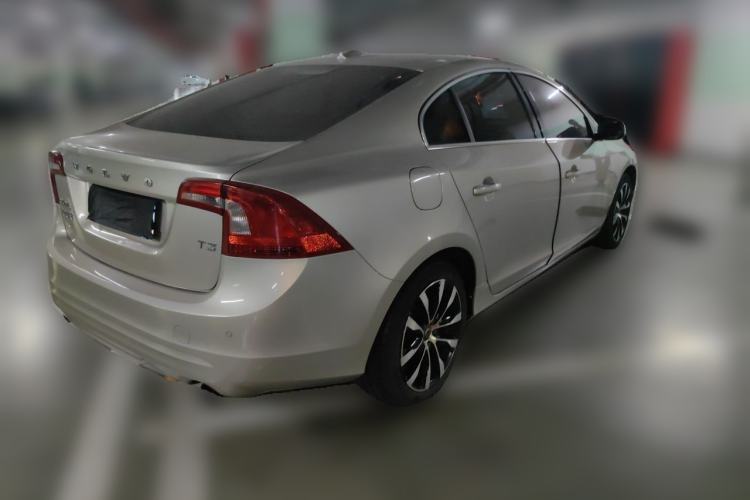 Used Volvo S60 2018 S60L T3 Smart Progress Edition Rear Right 45 Deg