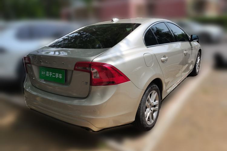 Used Volvo S60 2018 S60L T3 Smart Upgrade Edition Rear Right 45 Deg