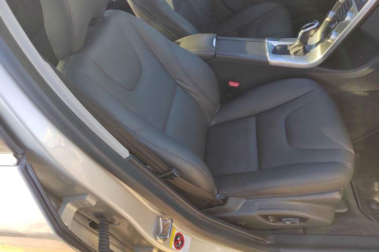 Used Volvo S60 2018 S60L T3 Smart Progress Edition Right Front Seat