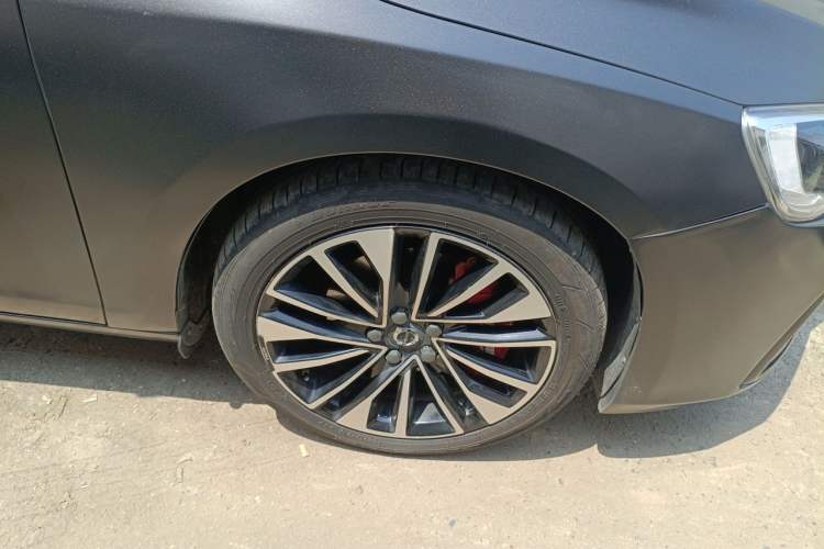 Used Volvo S60 2018 S60L T4 Smart & Ambitious Edition Right Front Wheel Hub