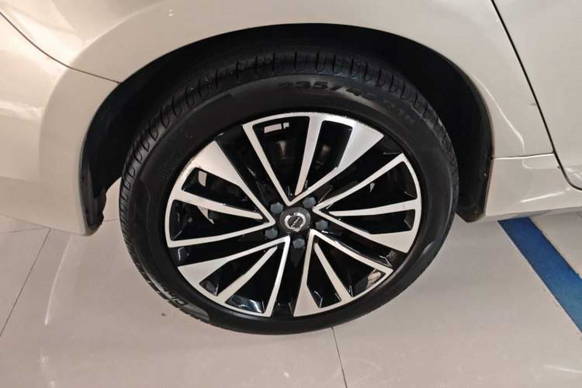 Used Volvo S60 2018 S60L T5 Intelligent Drive Progressive Edition Right Rear Wheel Hub