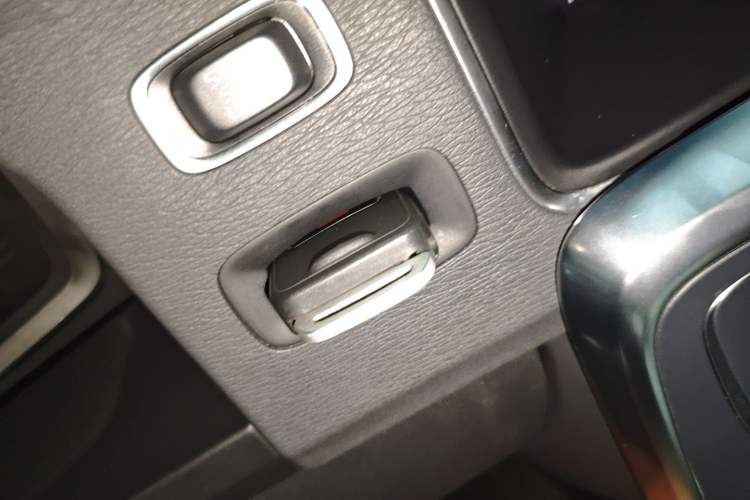 Used Volvo S60 2018 S60L T5 Intelligent Drive Progressive Edition Vehicle Key