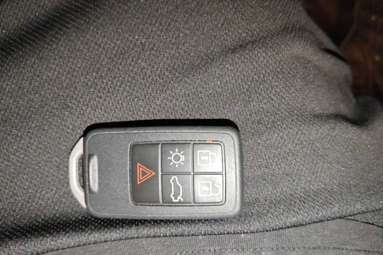 Used Volvo S60 2018 S60L T5 Intelligent Drive Edition Vehicle Key