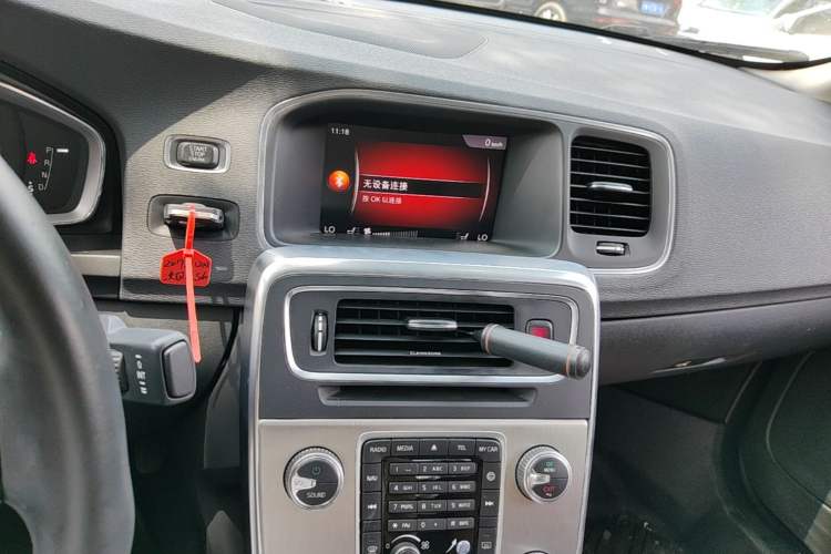 Used Volvo S60 2018 S60L T4 Zhiyuan Edition Audio And AC Panel