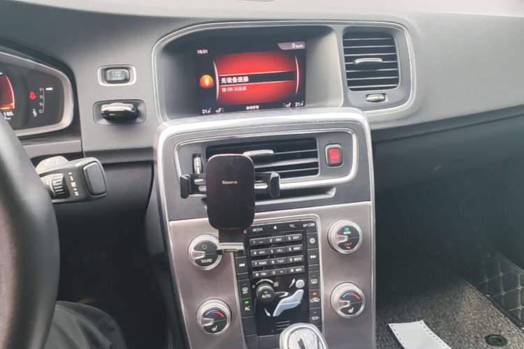 Used Volvo S60 2018 S60L T4 Zhiyuan Edition Audio And AC Panel