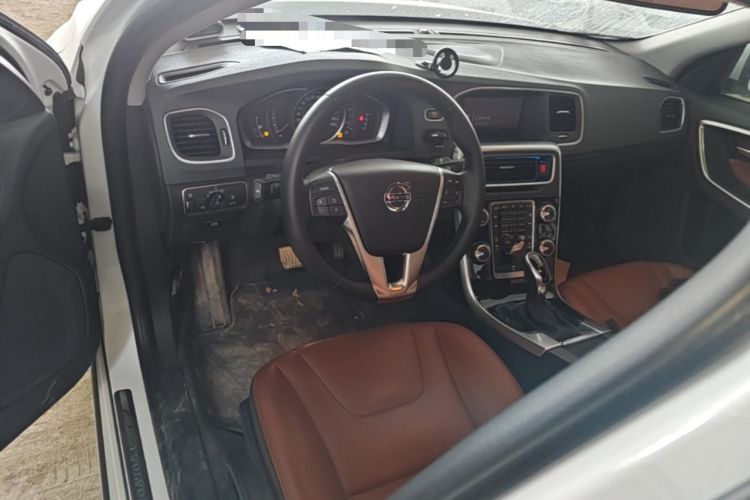 Used Volvo S60 2018 S60L T3 Smart Upgrade Edition Center Console