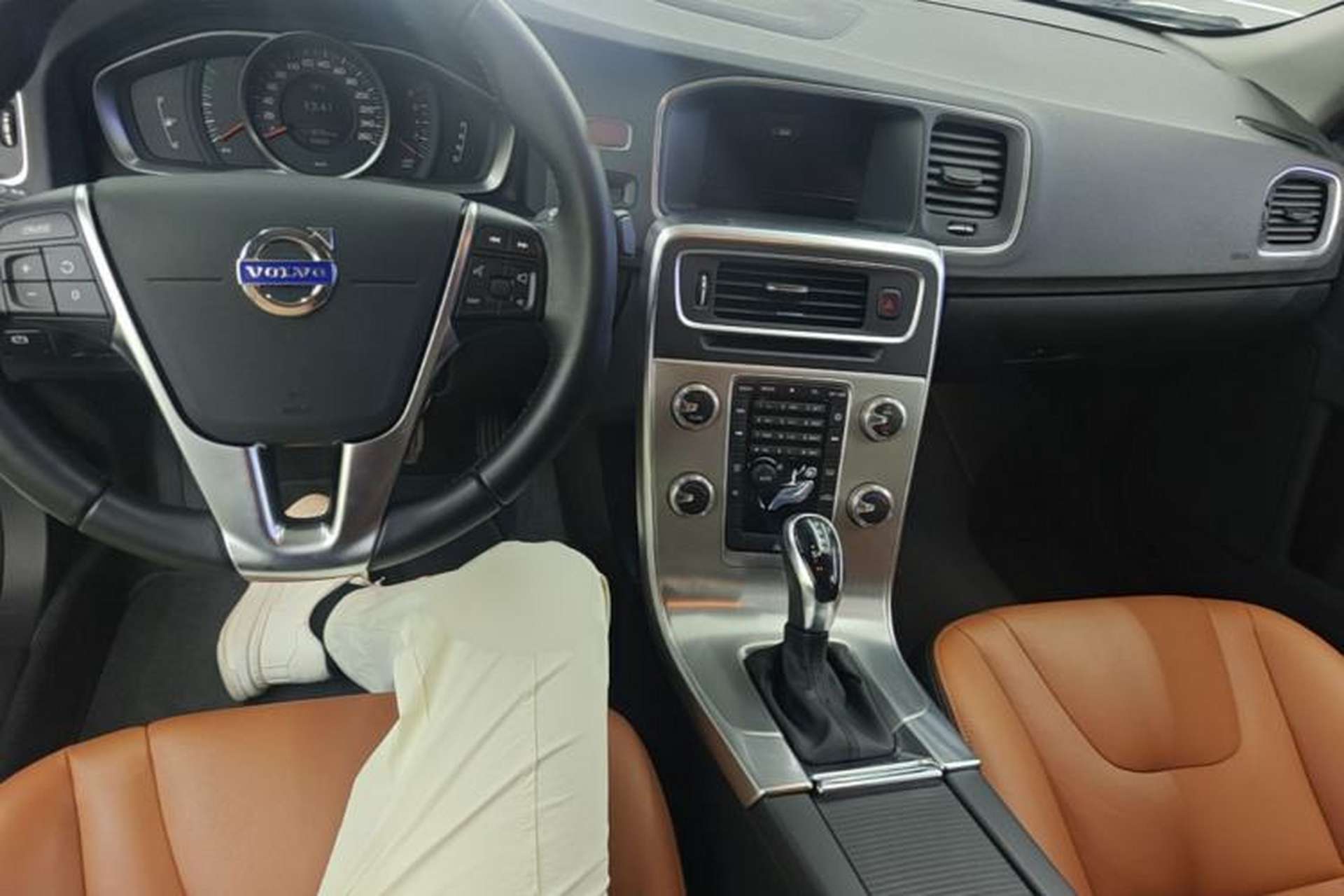 Used Volvo S60 2018 S60L T3 Smart Upgrade Edition Center Console