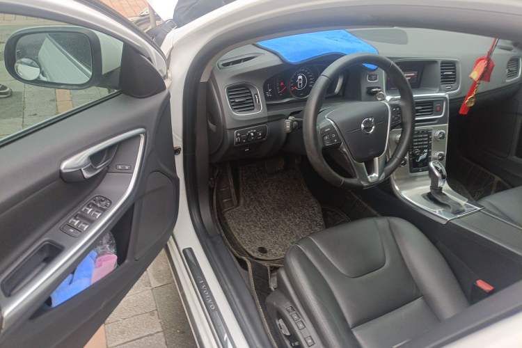 Used Volvo S60 2018 S60L T3 Smart Progress Edition Driver Seat