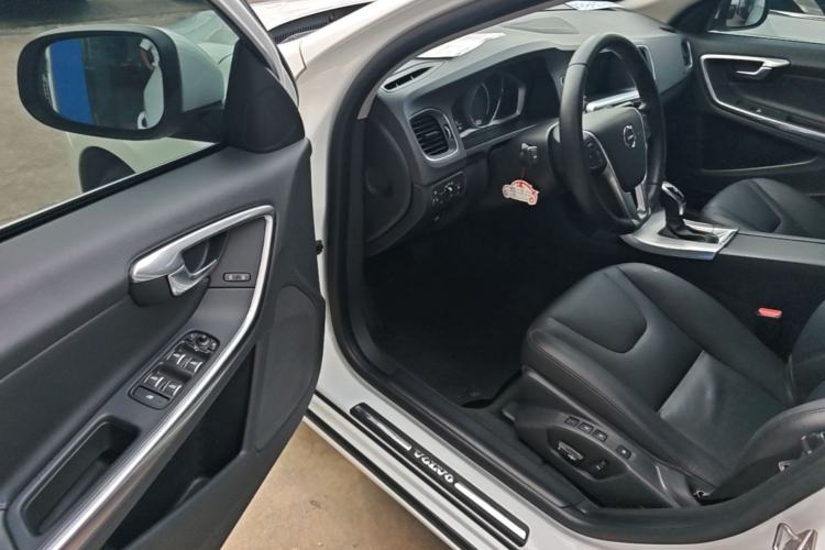 Used Volvo S60 2018 S60L T4 Smart & Ambitious Edition Driver Seat