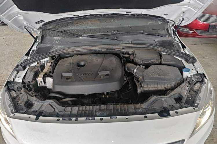 Used Volvo S60 2018 S60L T3 Smart Upgrade Edition Engine Bay