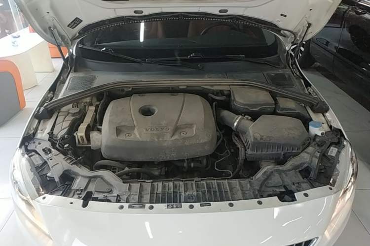 Used Volvo S60 2018 S60L T3 Smart Progress Edition Engine Bay