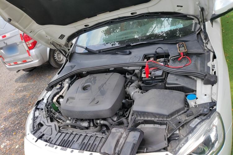 Used Volvo S60 2018 S60L T4 Zhiyuan Edition Engine Bay