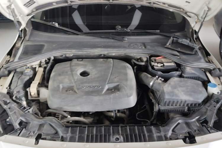Used Volvo S60 2018 S60L T3 Smart Progress Edition Engine Bay