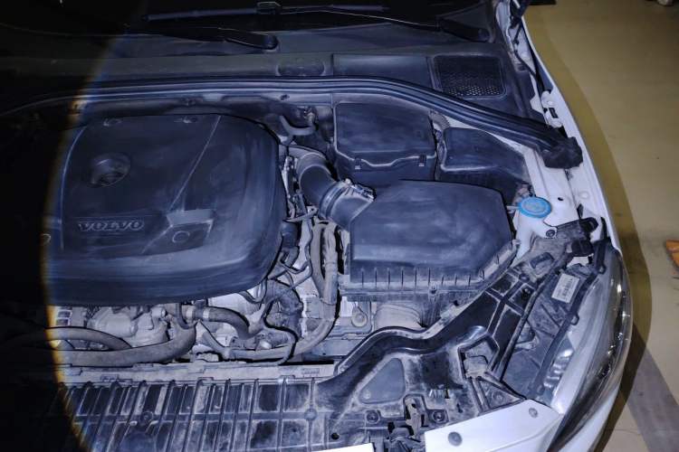 Used Volvo S60 2018 S60L T4 Smart & Ambitious Edition Engine Bay Left