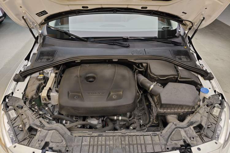 Used Volvo S60 2018 S60L T3 Smart Upgrade Edition Engine Bay