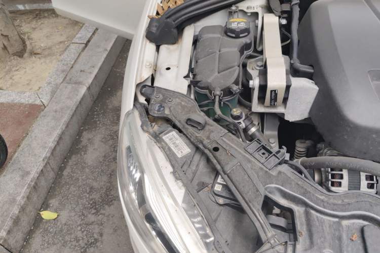 Used Volvo S60 2018 S60L T3 Smart Upgrade Edition Engine Bay Right