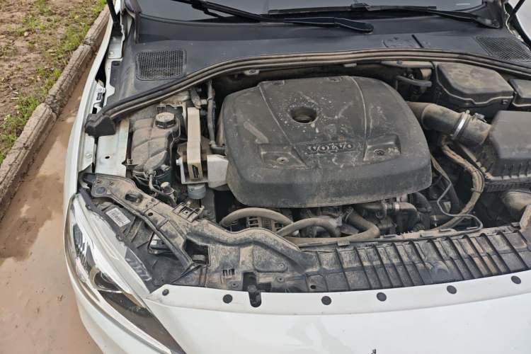 Used Volvo S60 2018 S60L T4 Smart & Ambitious Edition Engine Bay Right