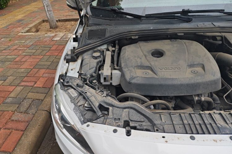 Used Volvo S60 2018 S60L T5 Intelligent Drive Edition Engine Bay Right