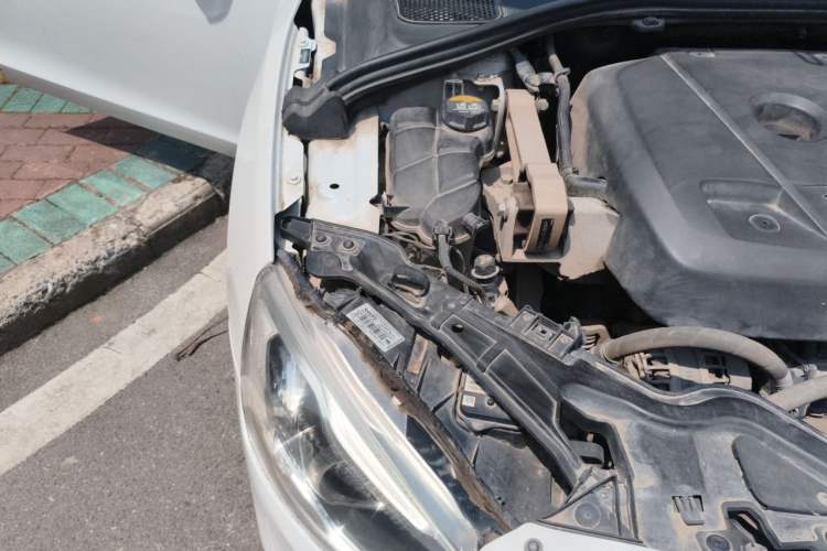 Used Volvo S60 2018 S60L T3 Smart Progress Edition Engine Bay Right
