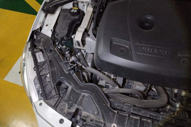Used Volvo S60 2018 S60L T3 Smart Progress Edition Engine Bay Right