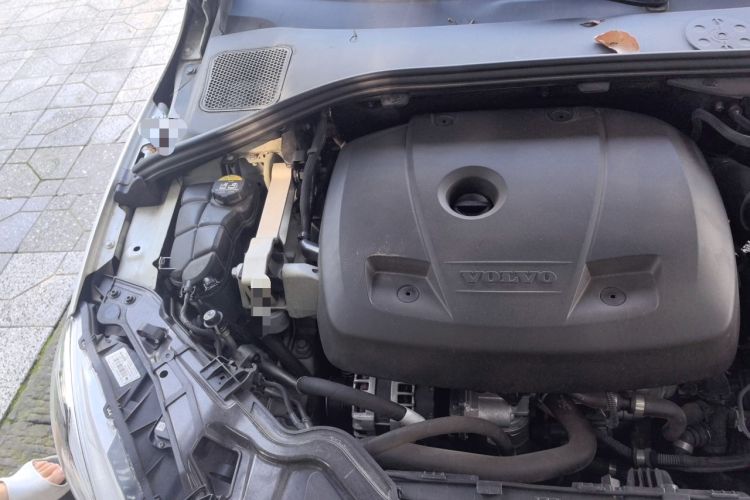 Used Volvo S60 2018 S60L T4 Smart & Ambitious Edition Engine Bay Right