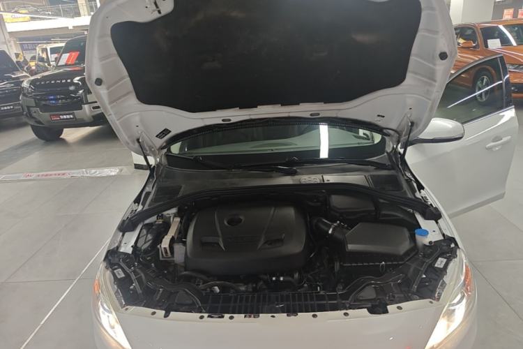 Used Volvo S60 2018 S60L T3 Smart Upgrade Edition Engine Bay