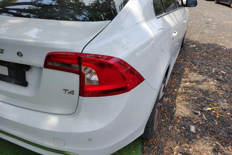 Used Volvo S60 2018 S60L T4 Zhiyuan Edition Exterior 3