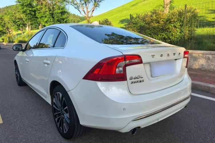 Used Volvo S60 2018 S60L T4 Smart & Ambitious Edition Exterior 5