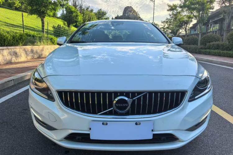 Used Volvo S60 2018 S60L T4 Smart & Ambitious Edition Exterior 7