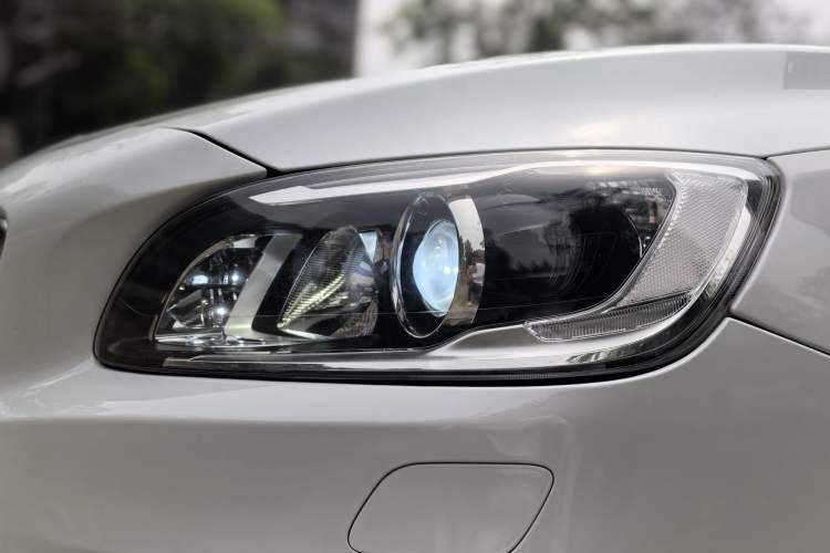 Used Volvo S60 2018 S60L T4 Zhiyuan Edition Exterior 9