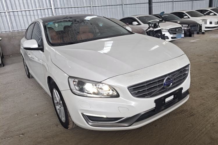 Used Volvo S60 2018 S60L T3 Smart Upgrade Edition Front Right 45 Deg