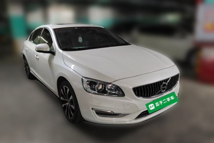 Used Volvo S60 2018 S60L T3 Smart Upgrade Edition Front Right 45 Deg
