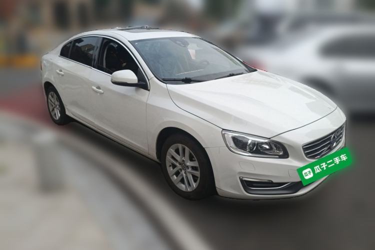 Used Volvo S60 2018 S60L T3 Smart Upgrade Edition Front Right 45 Deg