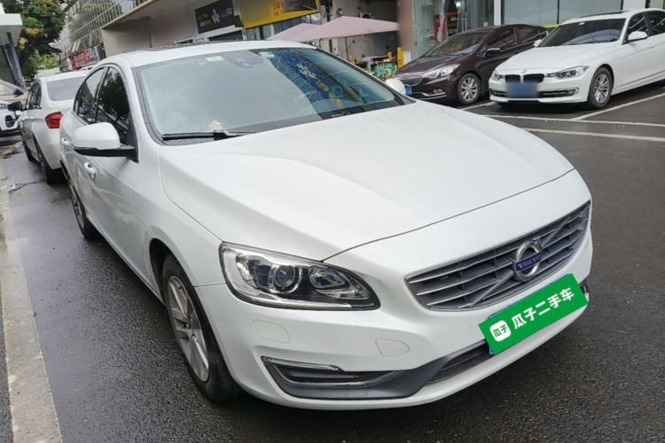 Used Volvo S60 2018 S60L T3 Smart Upgrade Edition Front Right 45 Deg