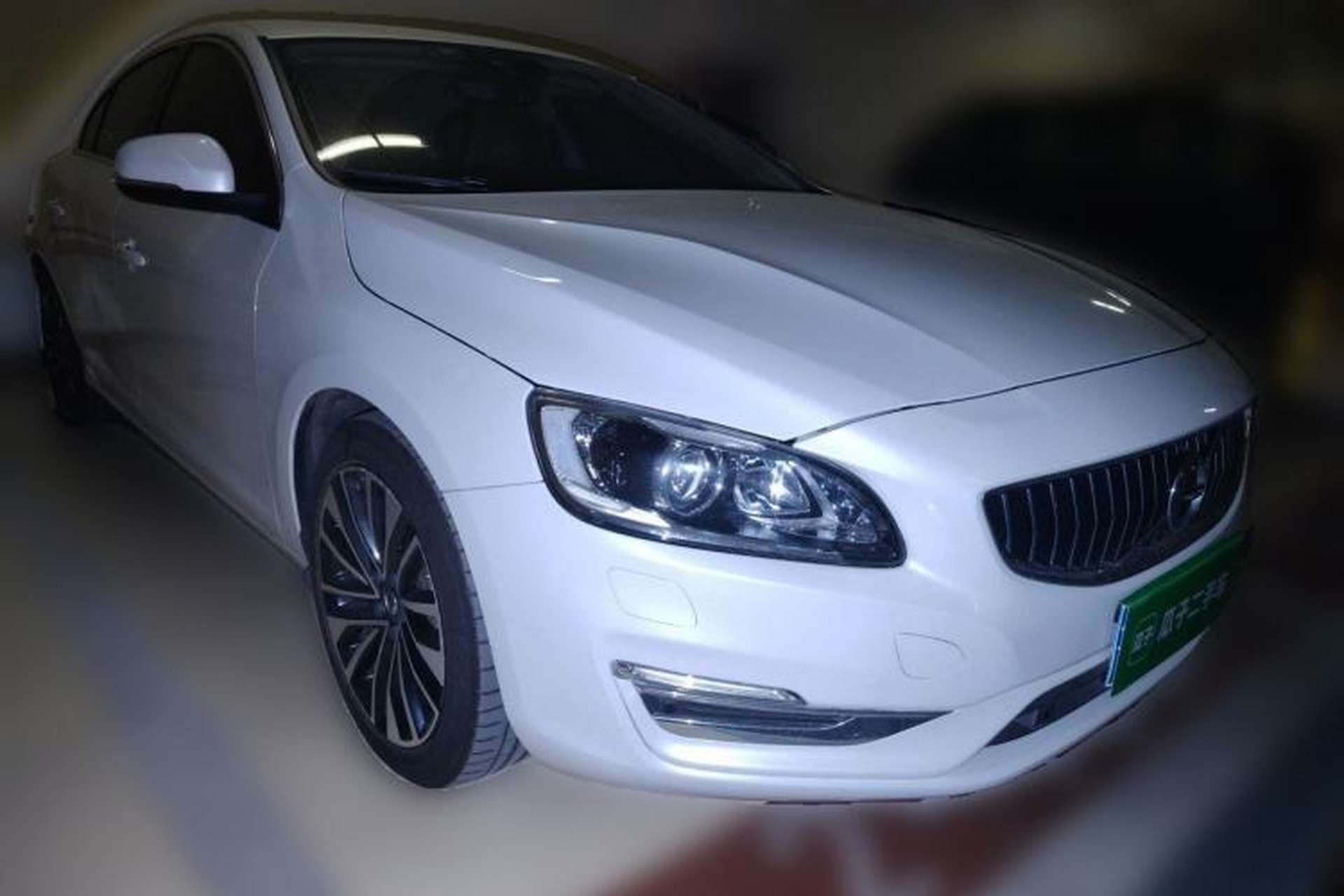 Used Volvo S60 2018 S60L T4 Smart & Ambitious Edition Front Right 45 Deg
