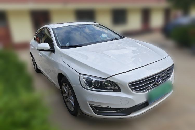 Used Volvo S60 2018 S60L T3 Smart Upgrade Edition Front Right 45 Deg