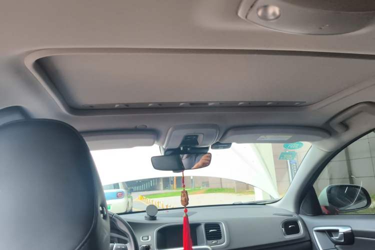 Used Volvo S60 2018 S60L T4 Smart & Ambitious Edition Headliner