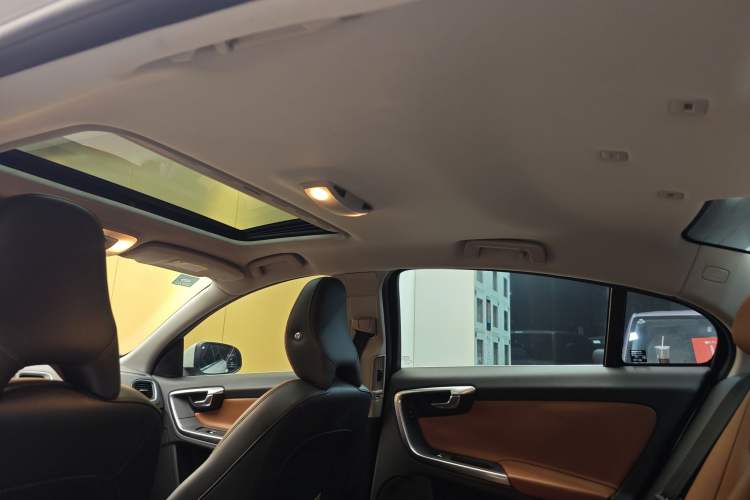 Used Volvo S60 2018 S60L T3 Smart Upgrade Edition Headliner